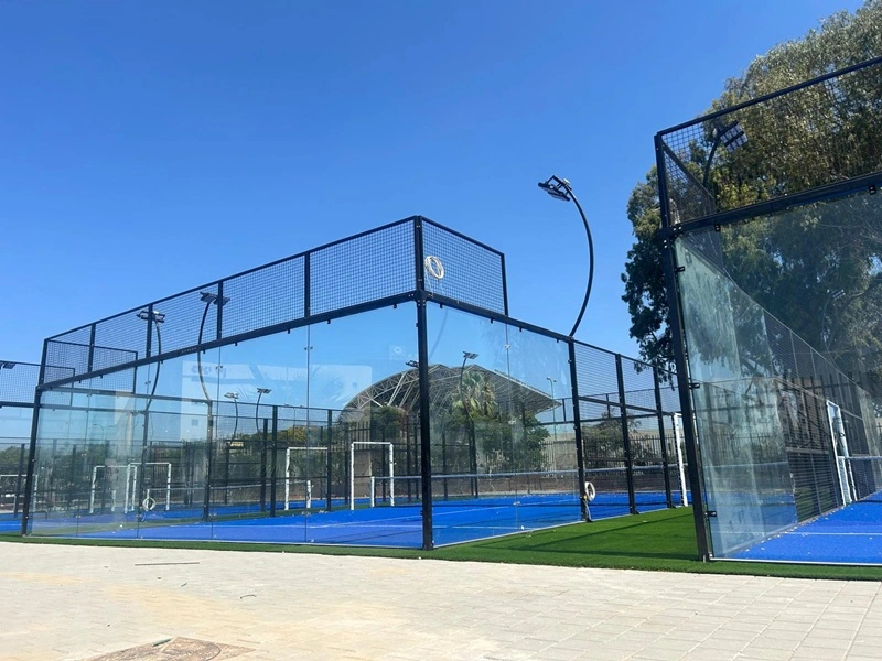 מגרשי פאדל מתקדמים שנחנכו בקריית הספורט פתח תקווה, סמוך לאצטדיון העירוני