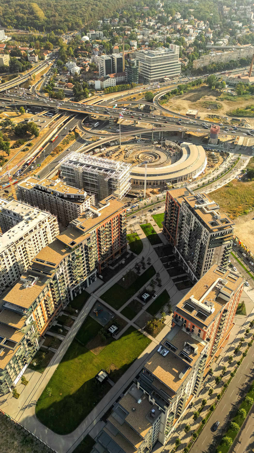 מרובע עסקים ללייף סטייל: מהפכת עירוב השימושים החדשה של קרית אריה ורמת סיב