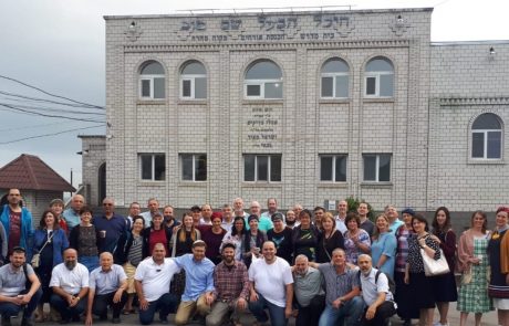 מיוחד: הפורום הדתי לאומי פ"ת במסע לקברות צדיקים באוקראינה